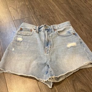 Madewell mom jean short